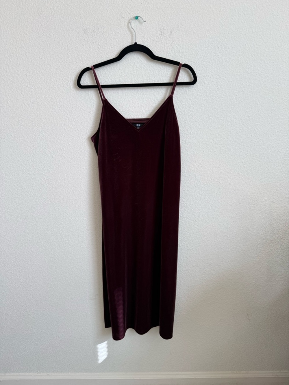 Uniqlo Velvet Dress in Burgundy